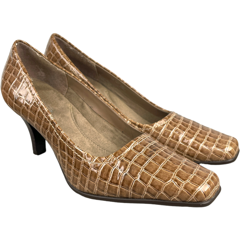 Aerosoles Women's Envy Tan Croc Embossed Slip On Career Heel Size 7